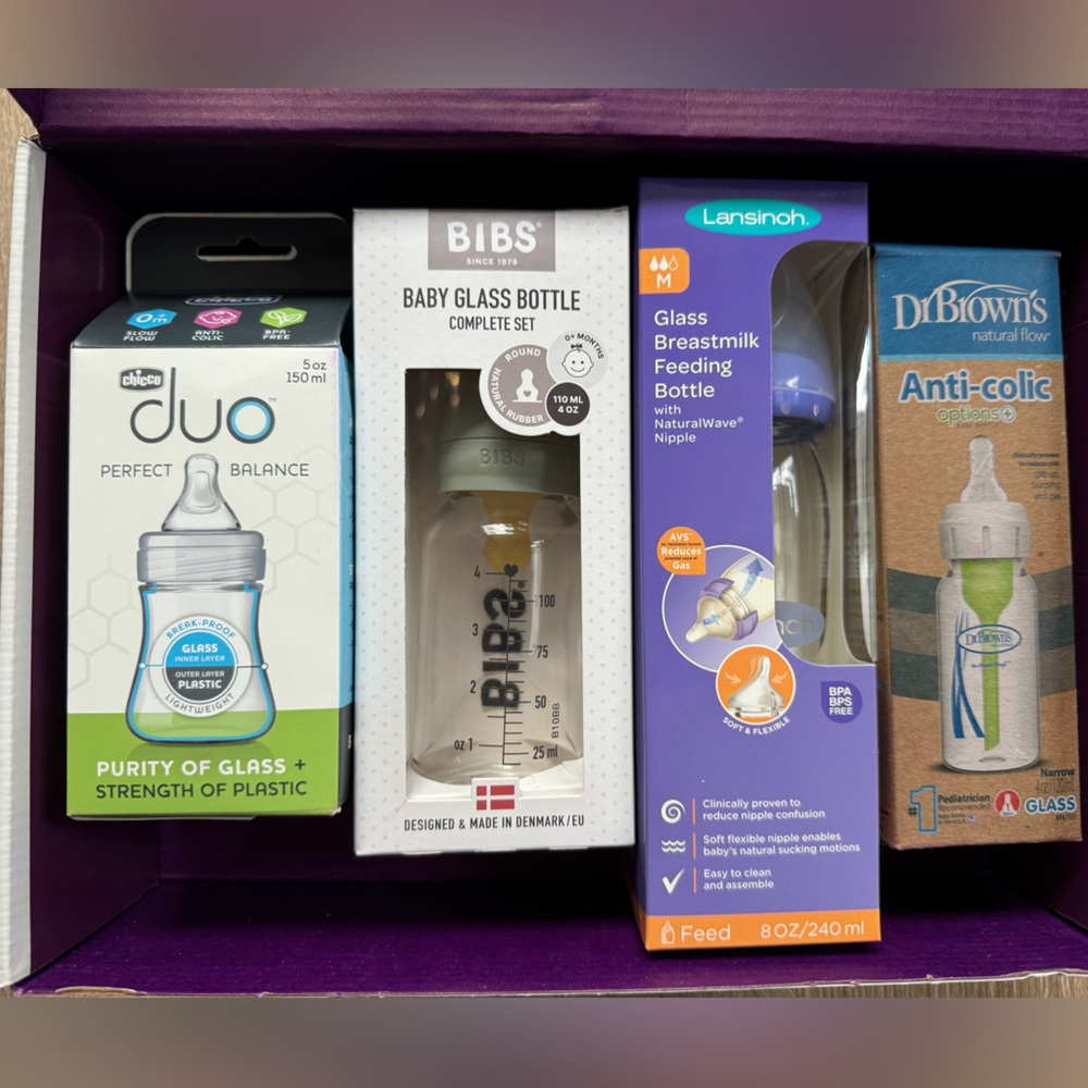 NEW Set of 4 Glass Baby Bottles